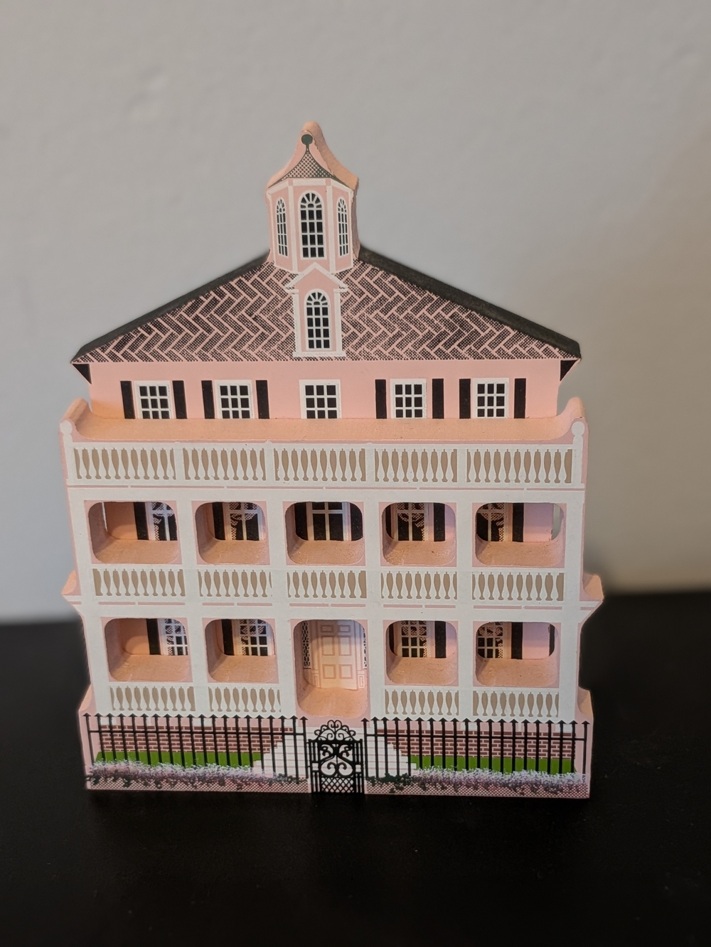 1993 vintage Shelia's decorative wooden collectible replica of the Col. John Ash